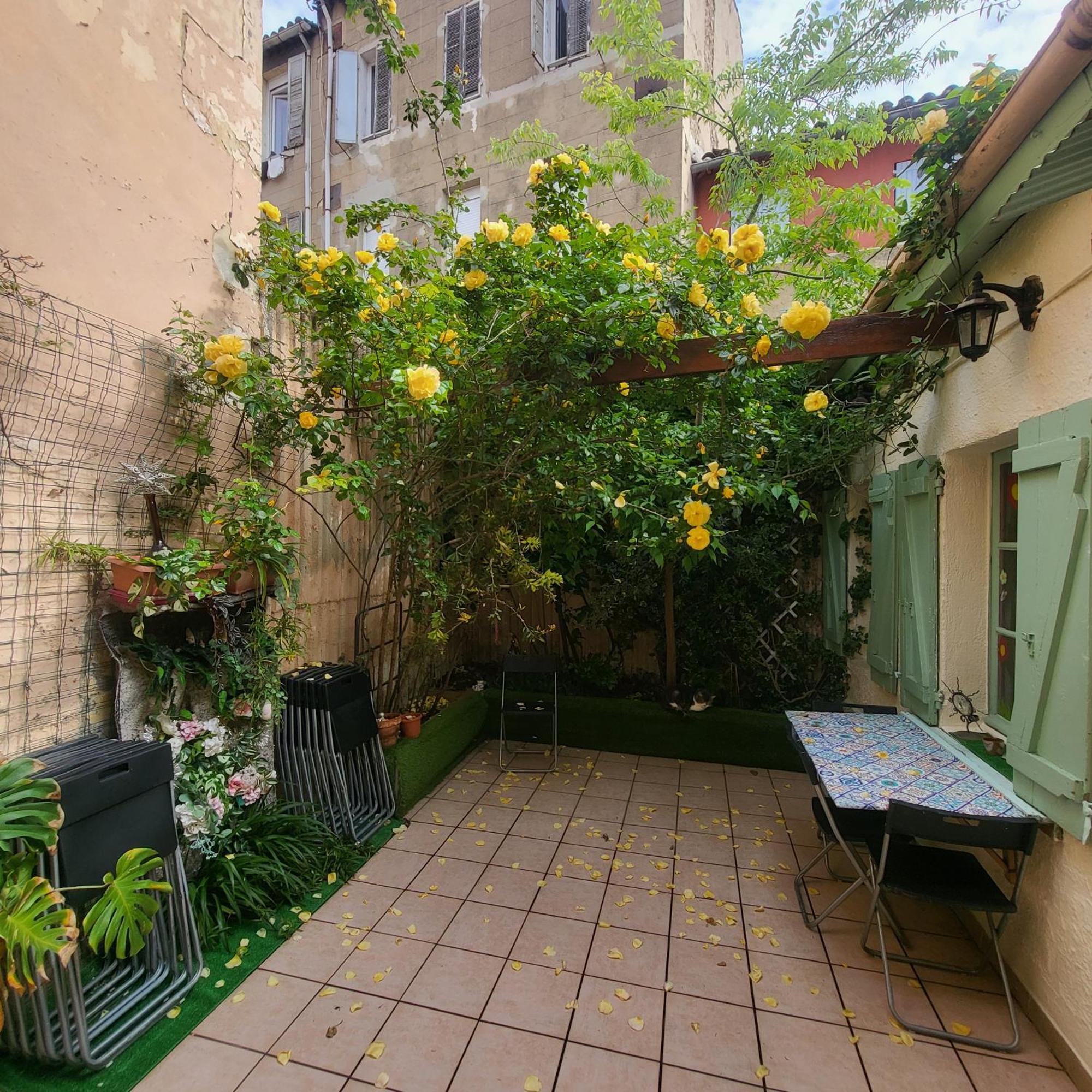 2P. Jardin Calme Centre-Ville Марсель Экстерьер фото